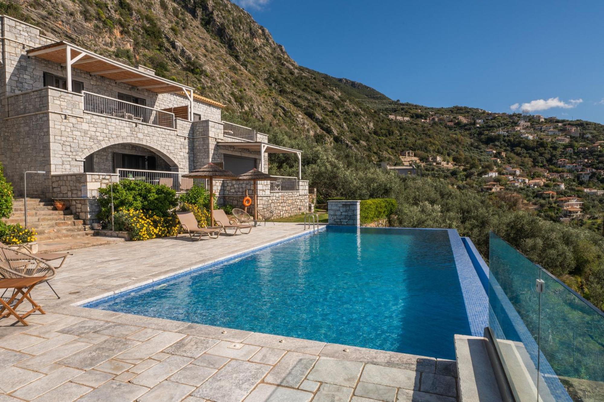 Appartamento Petra Thea Kalamata Esterno foto