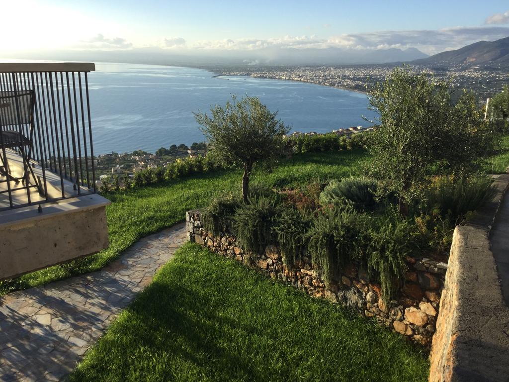 Appartamento Petra Thea Kalamata Esterno foto