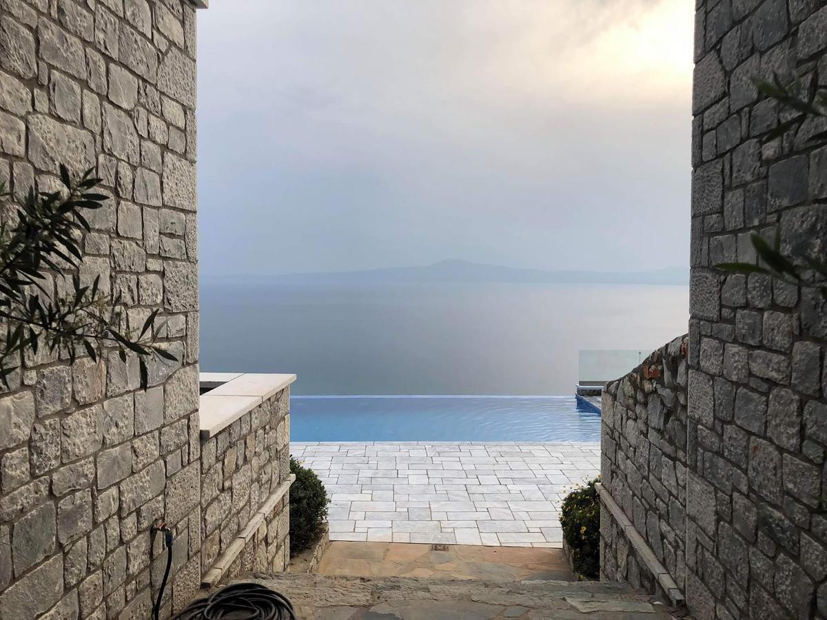 Appartamento Petra Thea Kalamata Esterno foto